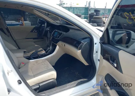 2017 Honda Accord Ex z USA, uszkodzony, nr VIN 1HGCR2F71HA044681